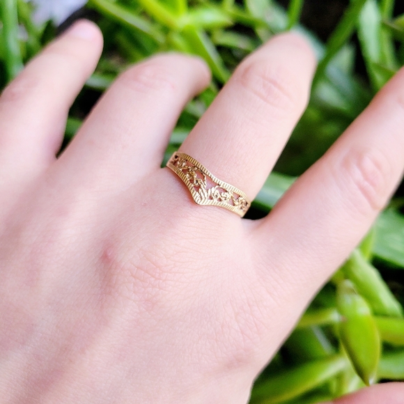 Vintage Solid 9ct Gold 1989 Birmingham Floral Arrow Ring, size 7.75 - Picture 9 of 15